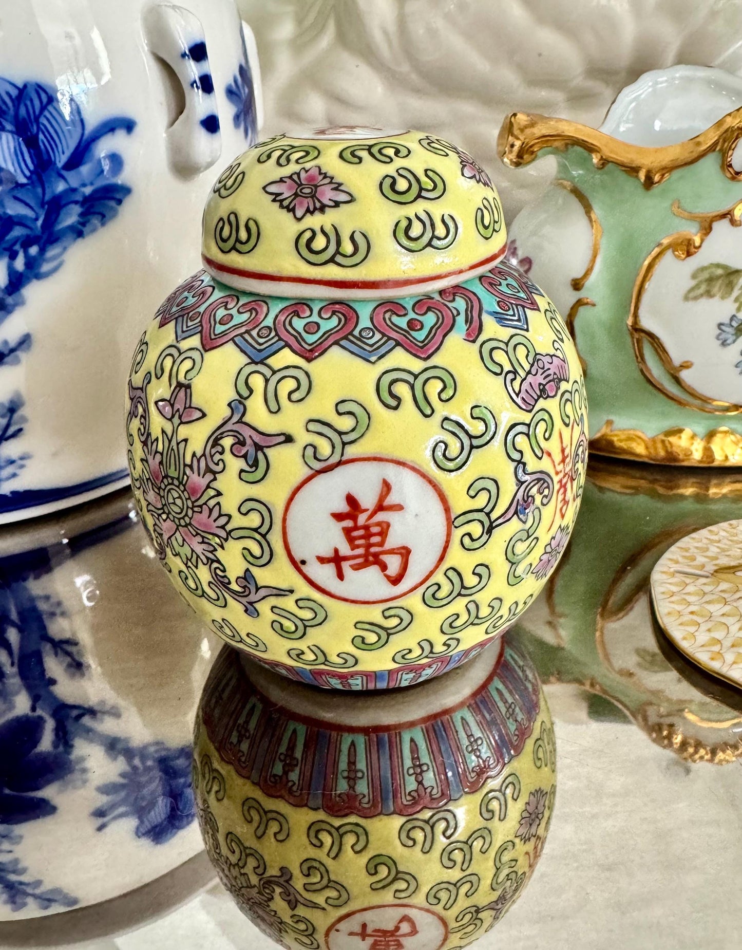 ginger jar yellow petite