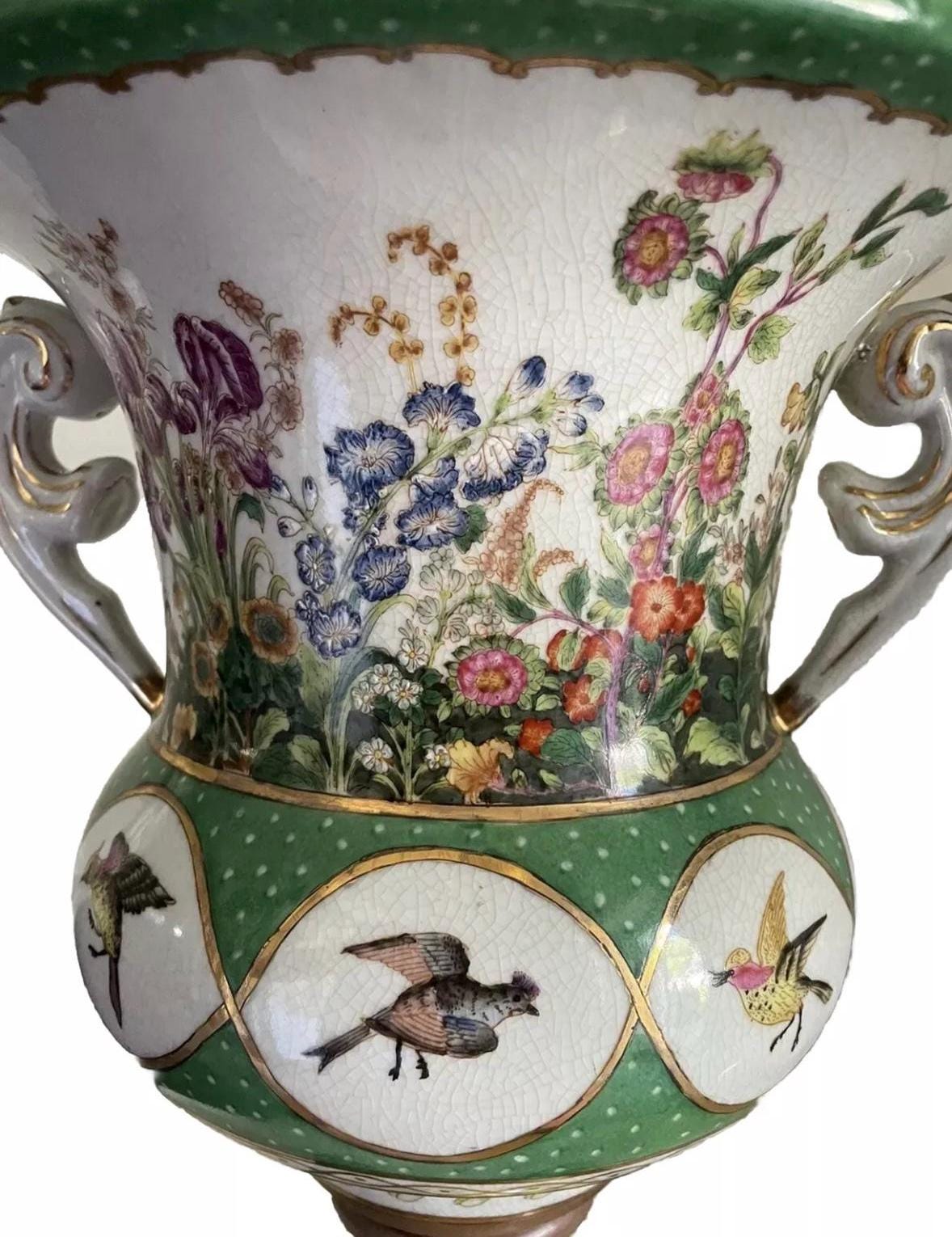 Wong Lee Floral Vase Urn Ormolu Vintage Vase Chinese Import 14 inches high Stunning