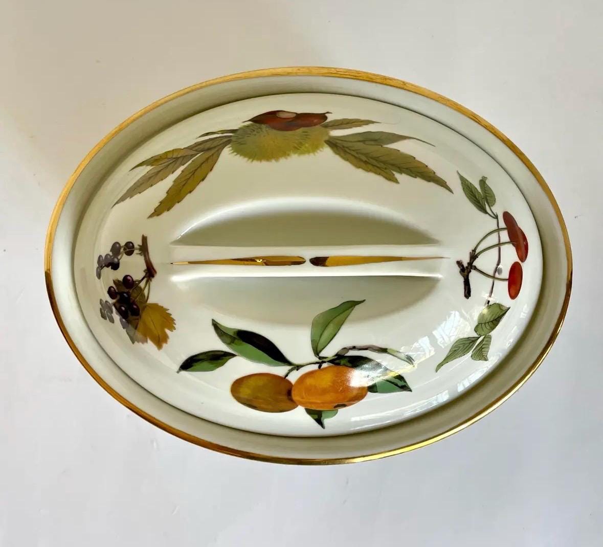 Lidded Casserole Royal Royal Worcester Evesham Pattern Vintage 1961 English China Serving Dish Made in England