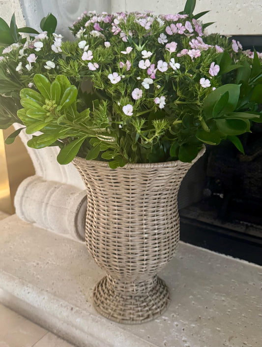 Wicker Urn Large Perfect Condition Kips Bay look Urn vase