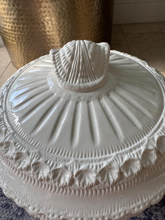Shell Tureen White lidded bowl made in Italy Italian tureen white porcelain dish