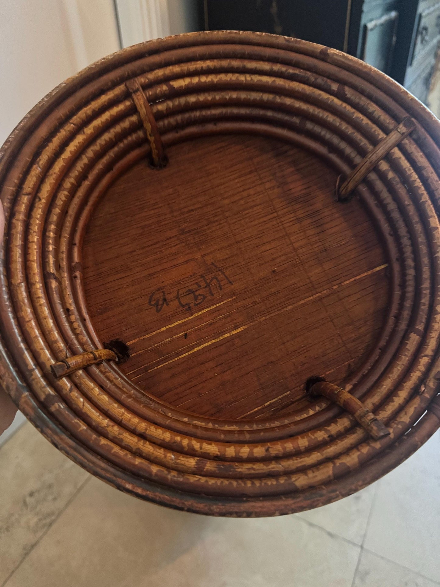 rattan pencil reed vase