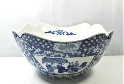 blue white square bowl
Asian porcelain