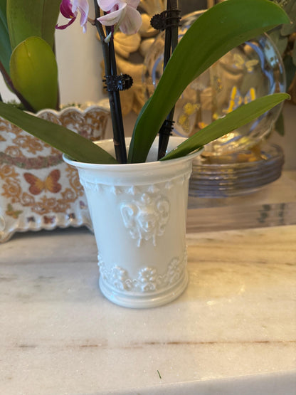 Haviland Limoges Meissen Porcelain White Beaker Vase Metropolitan Museum of Art Vintage