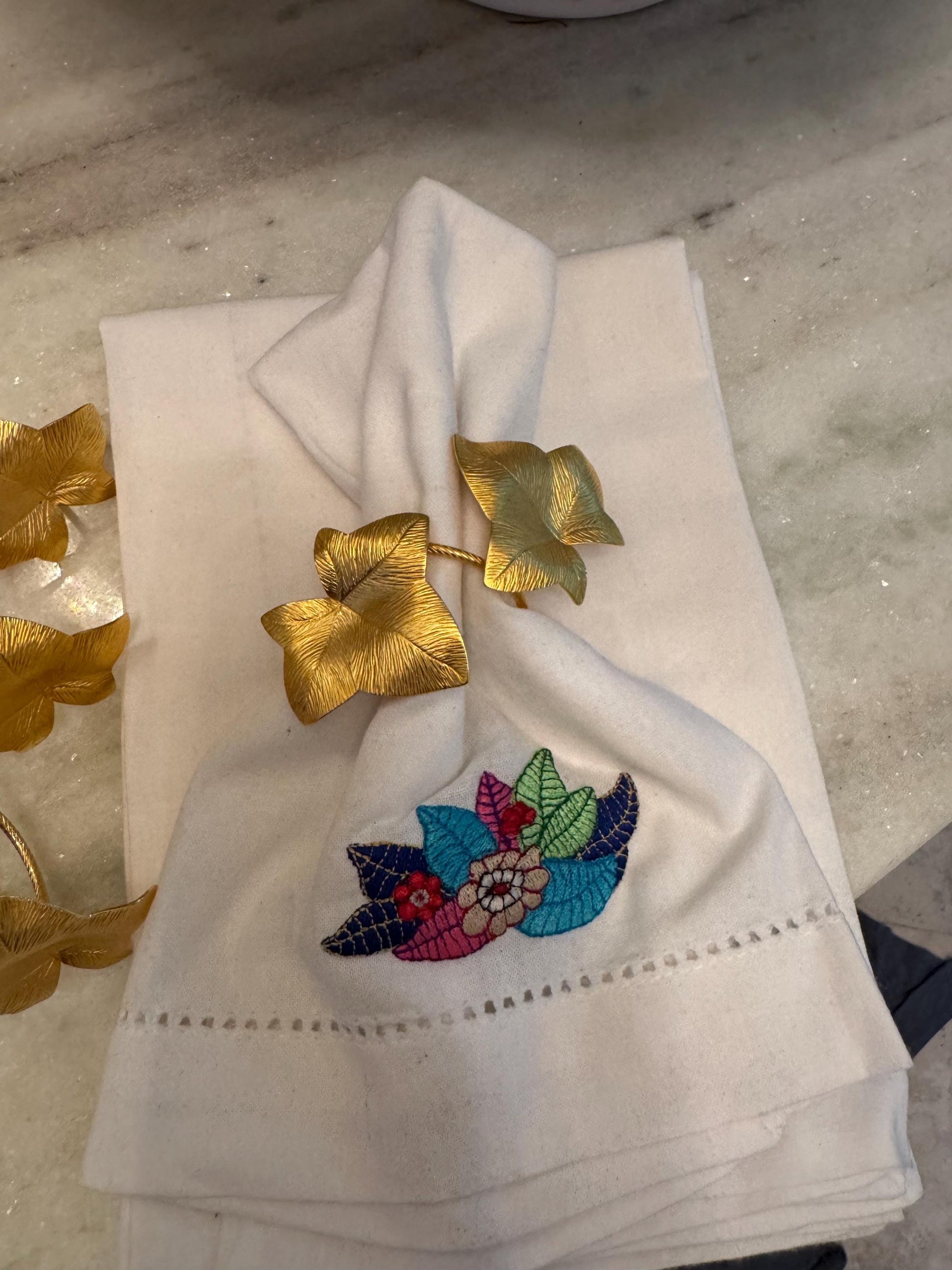 Gold Leaf Napkin Rings MCM set of 4 beautiful