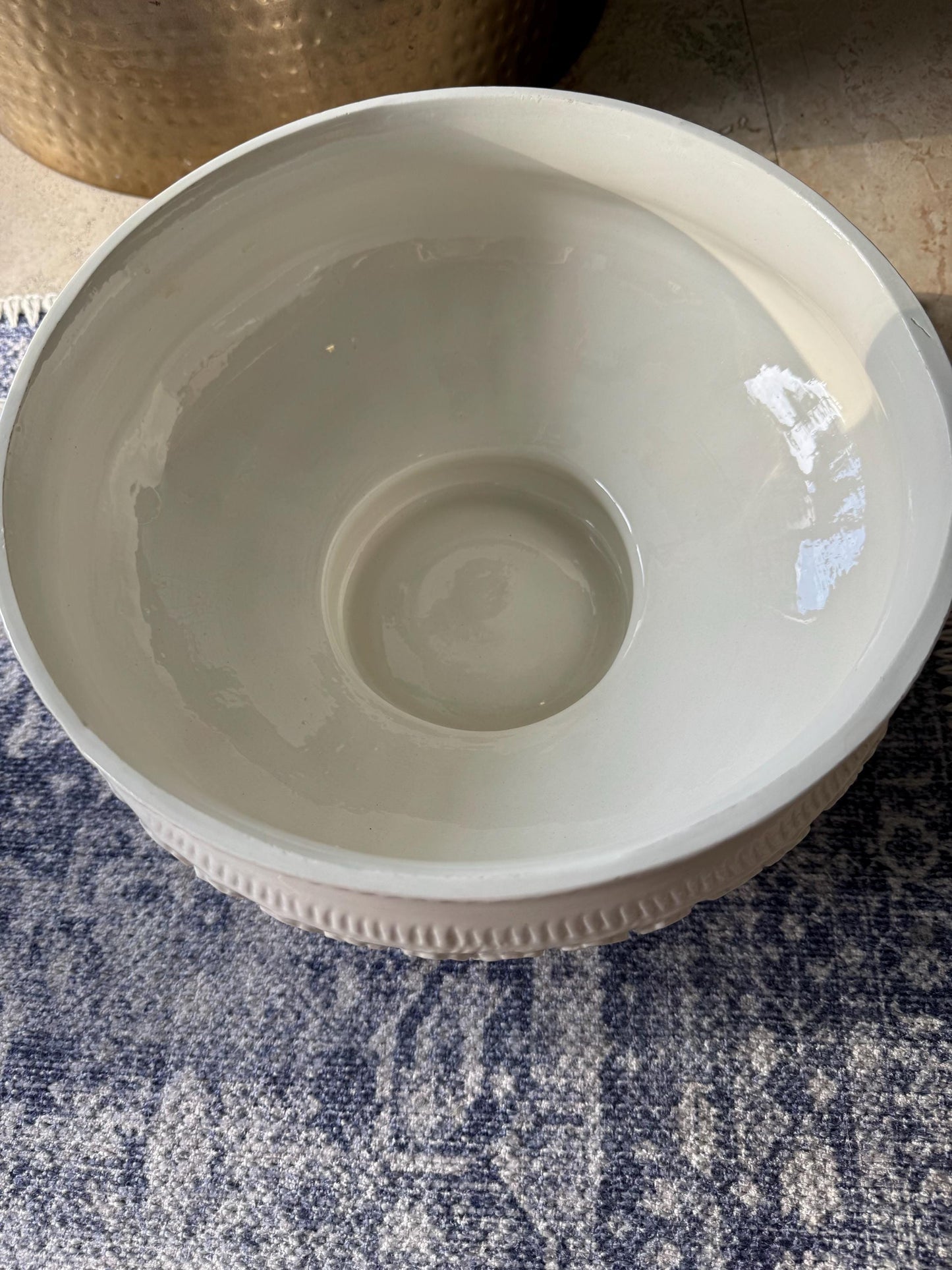 Shell Tureen White lidded bowl made in Italy Italian tureen white porcelain dish