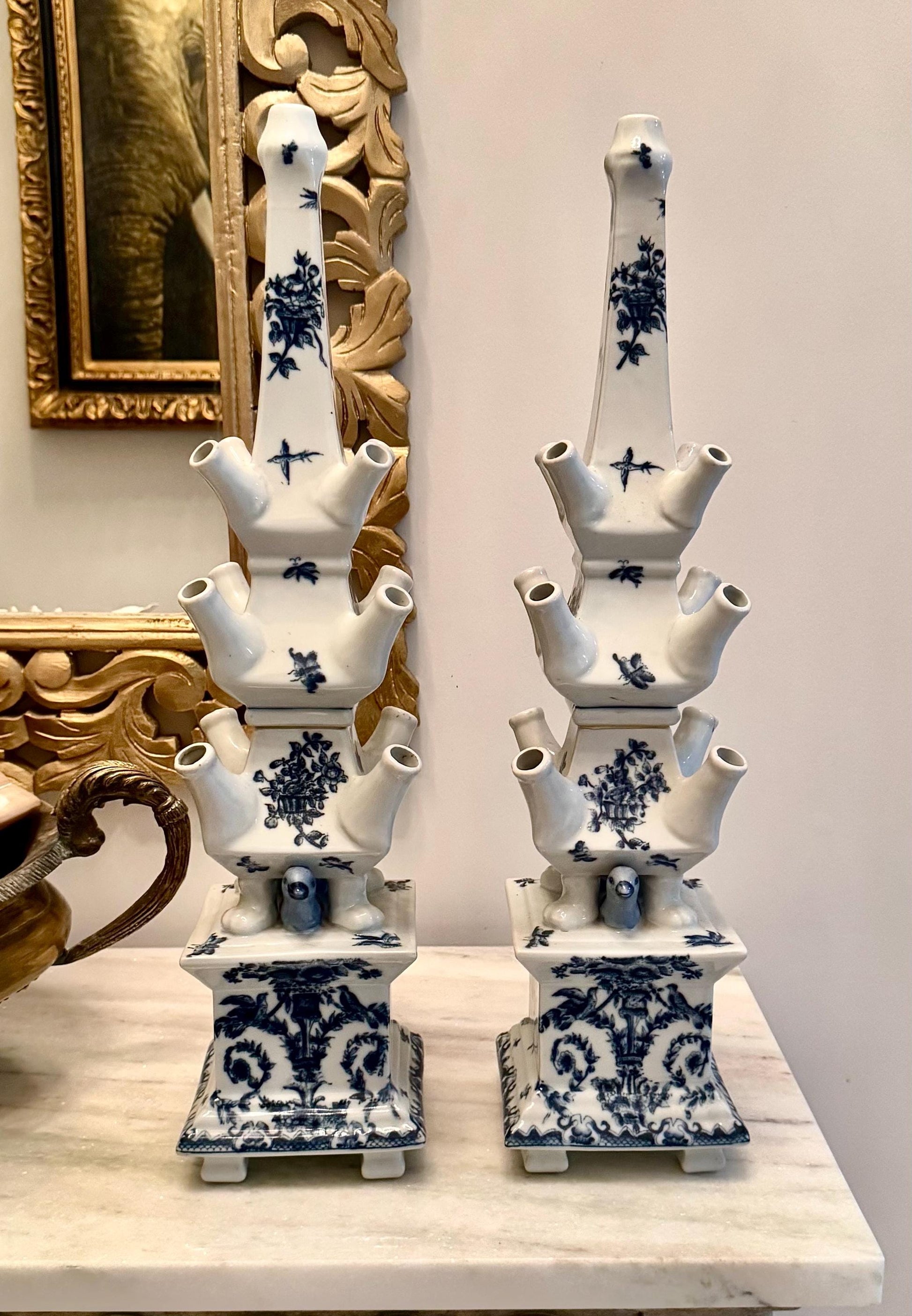 delft style tulipiere