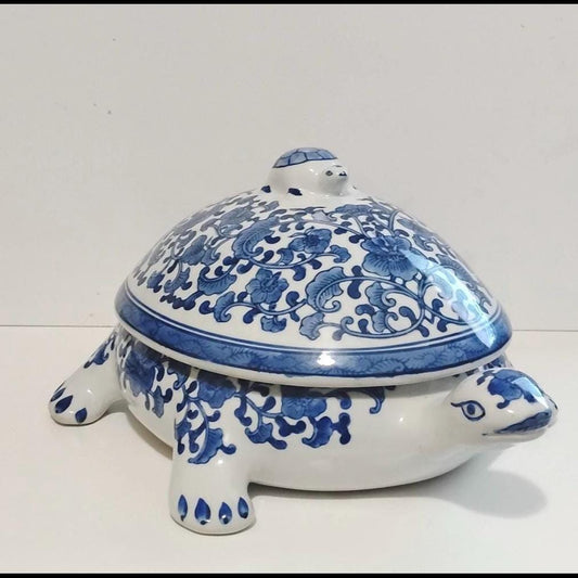 Bombay Company Chinoserie Turtle Lidded Box Blue White Turtle collectible