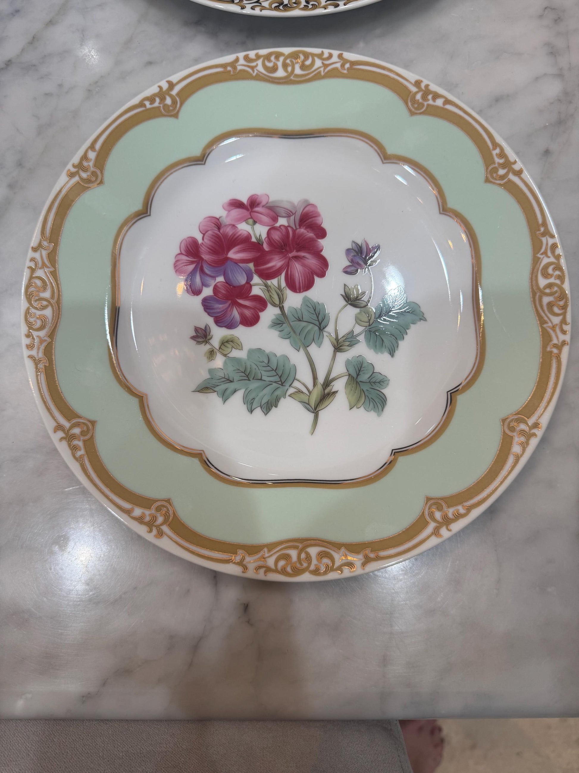 Andrea by Sadek Winterthur Floral plates dinner size set of four