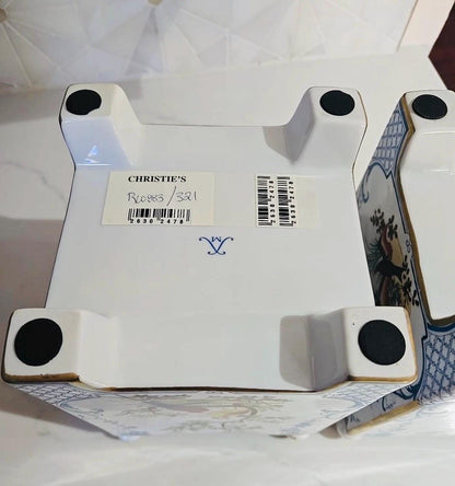 Meissen Porcelain Cache Pots pair with 24 kt detail cataloged by Christie’s Meissen planters