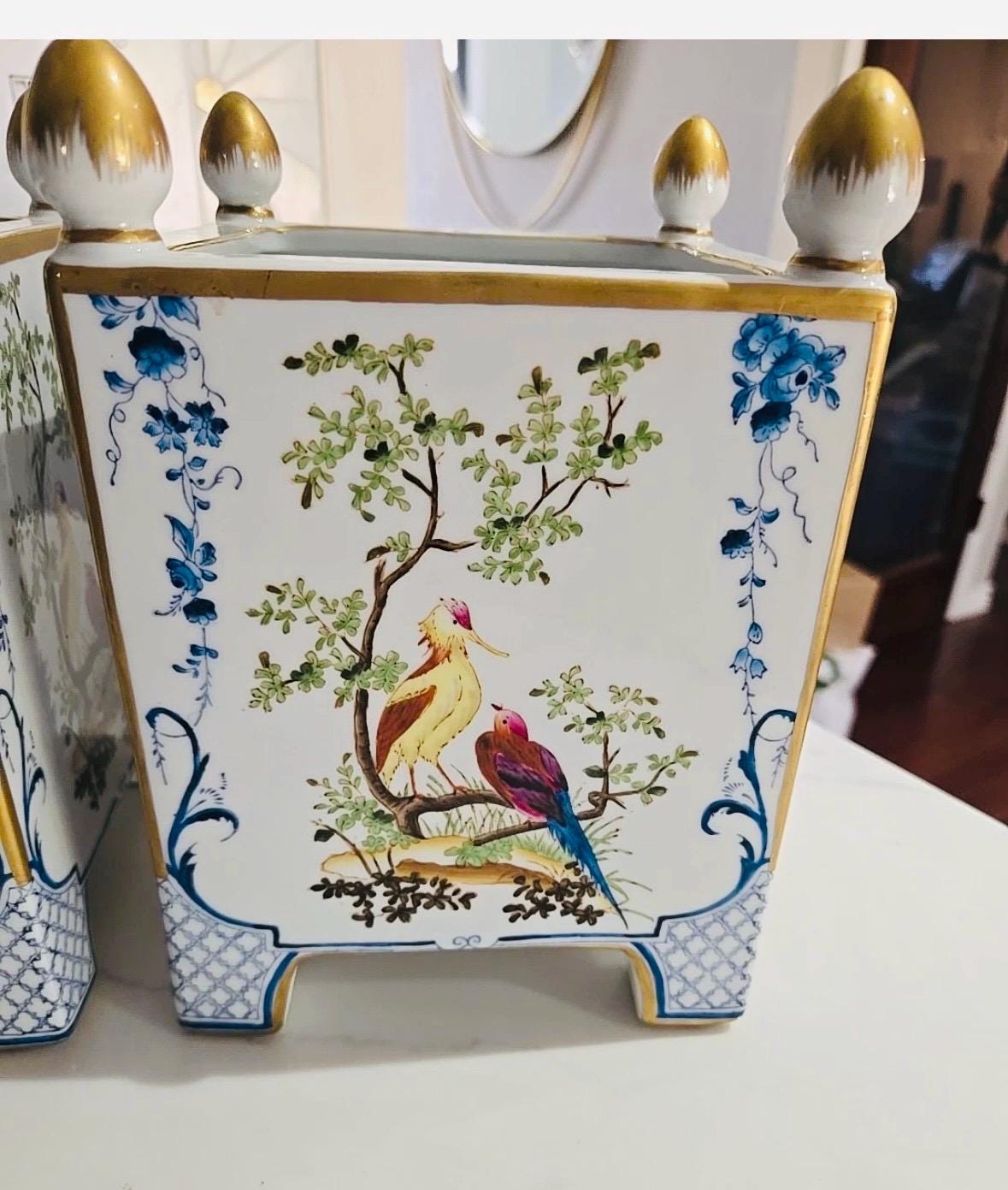 Meissen Porcelain Cache Pots pair with 24 kt detail cataloged by Christie’s Meissen planters