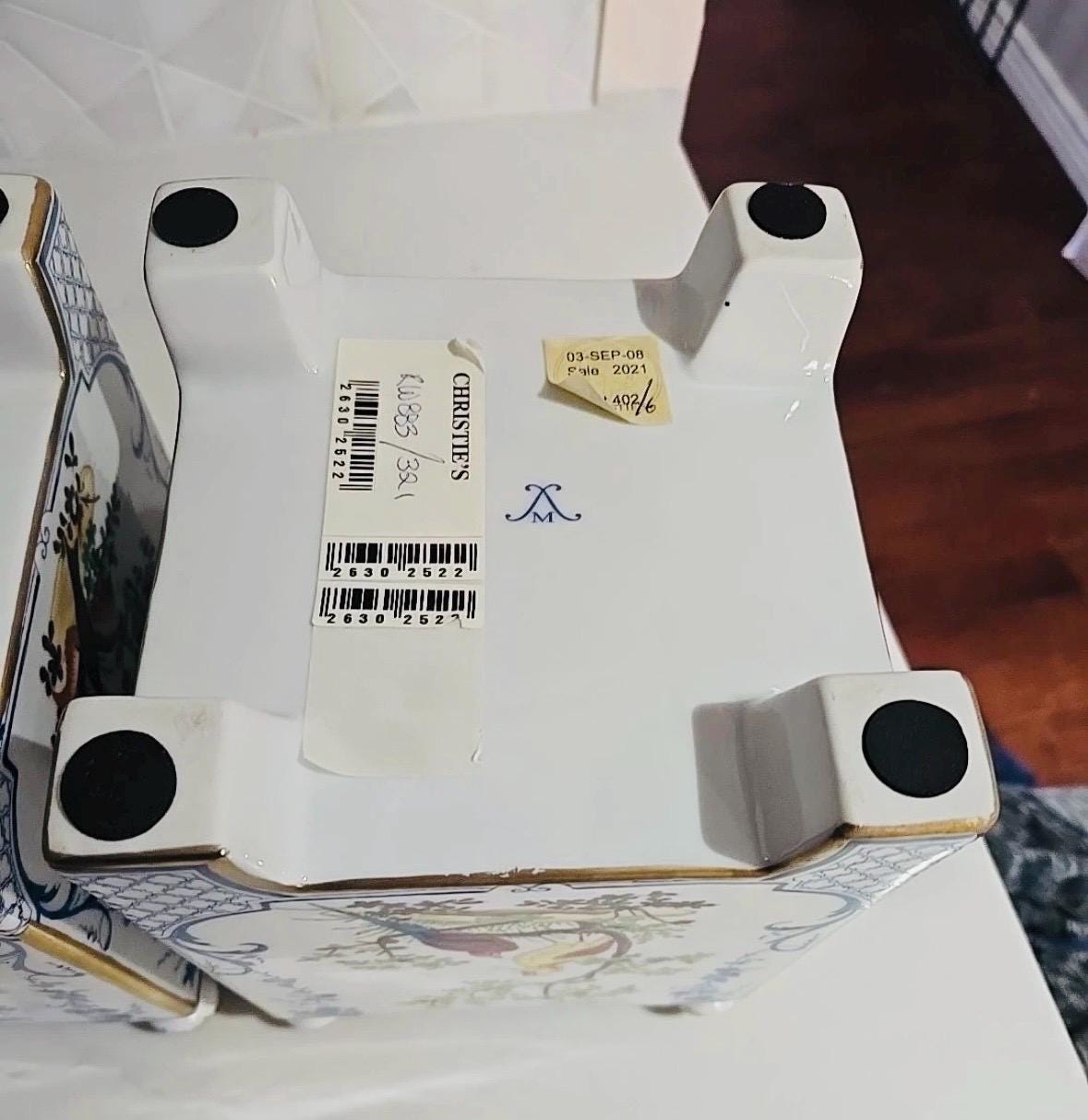 Meissen Porcelain Cache Pots pair with 24 kt detail cataloged by Christie’s Meissen planters