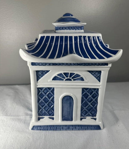 Pagoda Jar Blue Willow Christopher Johnson Lidded jar series 3 Blue Willow pagoda