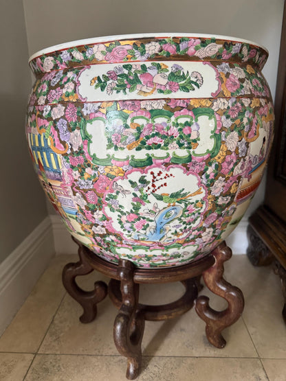 rose medallion planter antique