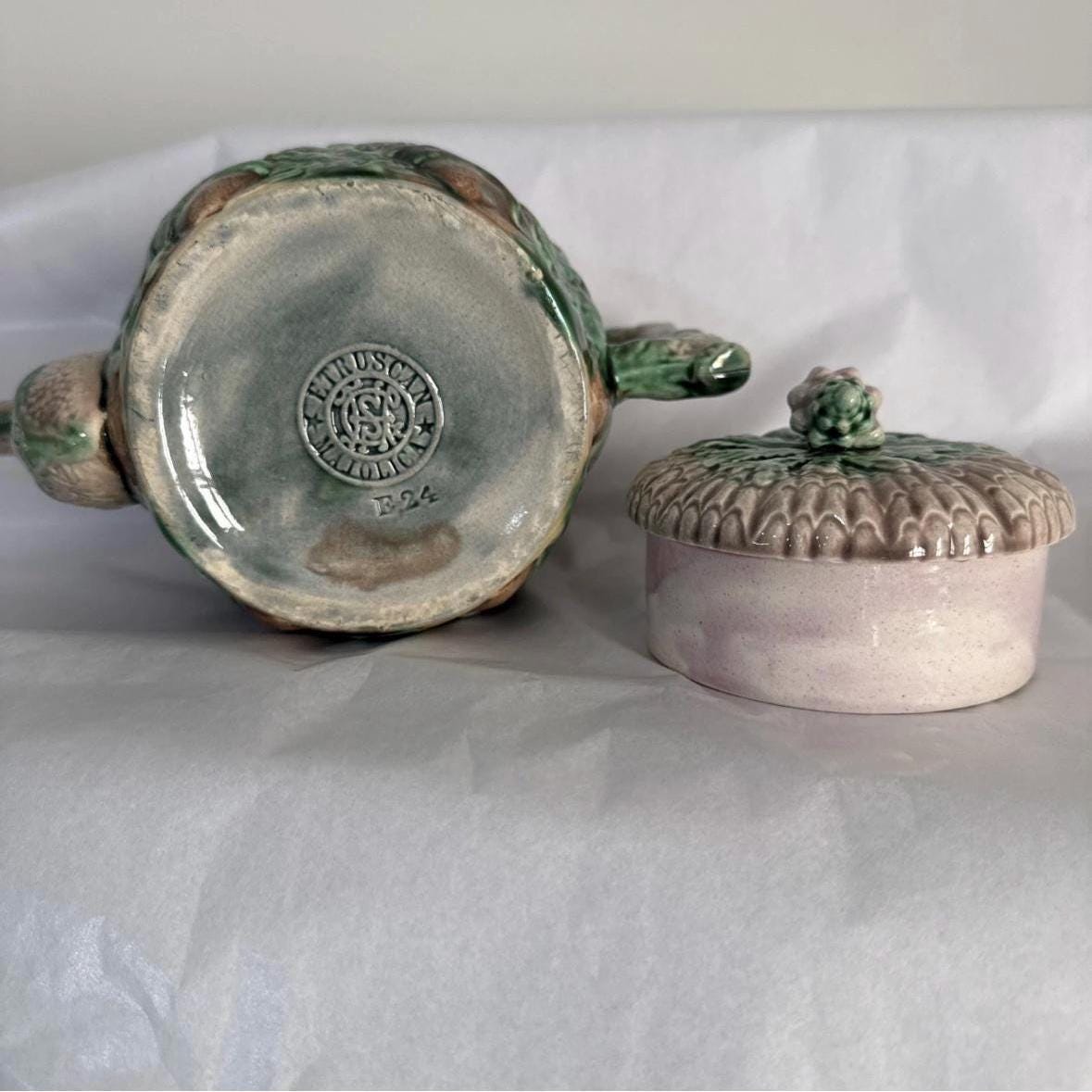 Majolica Etruscan Tea Pot Seaweed Pottery Griffin Hall