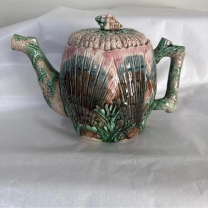 Majolica Etruscan Tea Pot Seaweed Pottery Griffin Hall