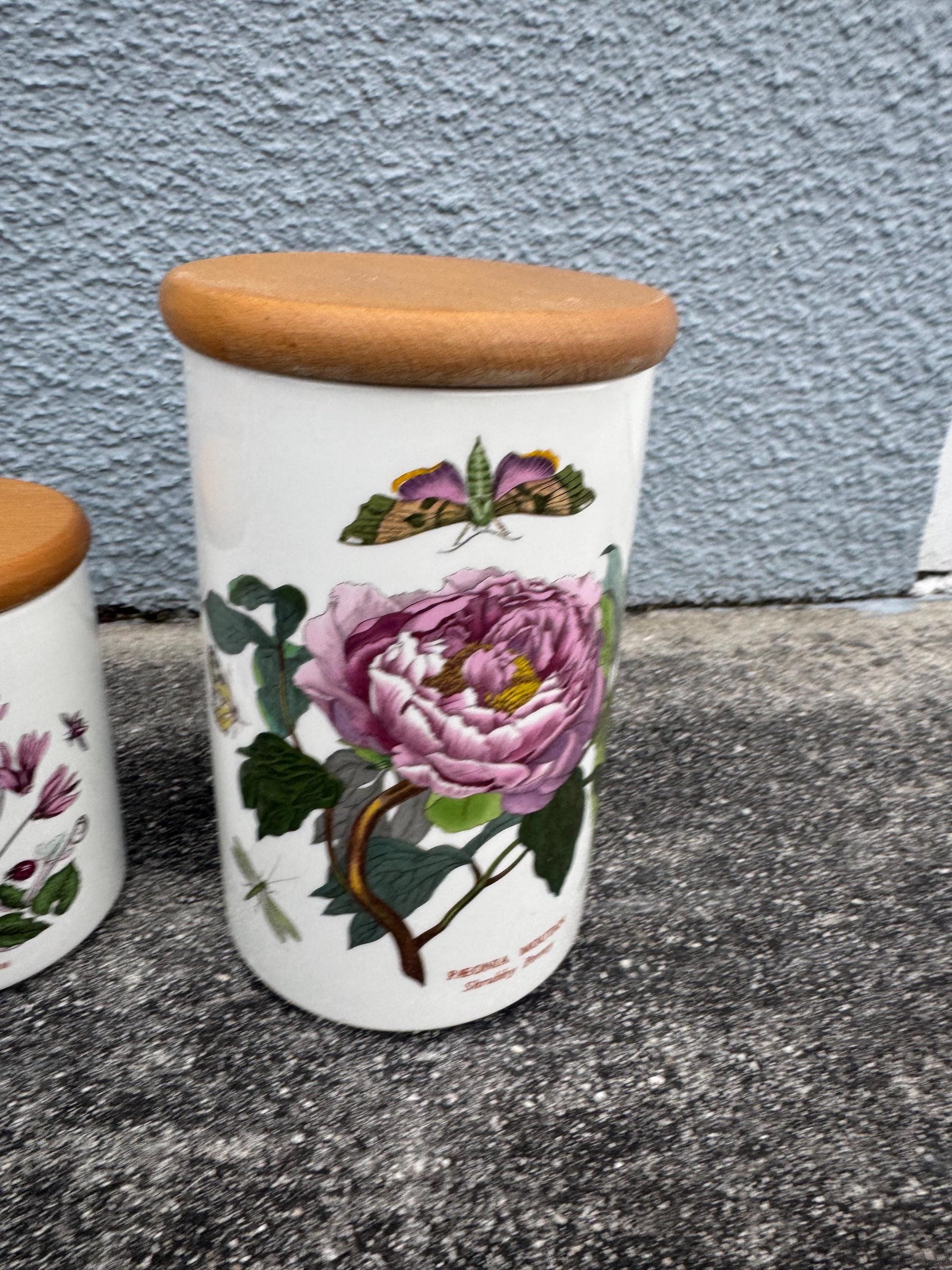 Portmeirion Floral Canister set 5 pcs set porcelain wood lids vintage floral canister set