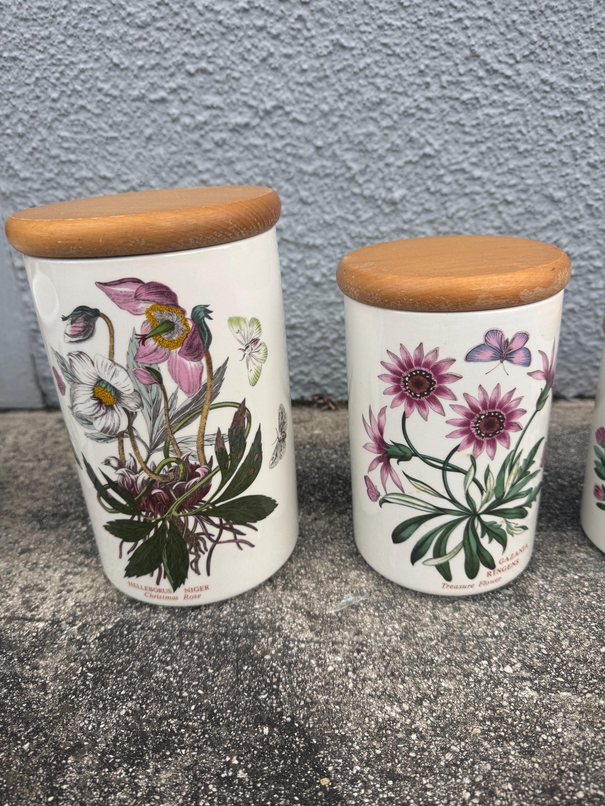 Portmeirion Floral Canister set 5 pcs set porcelain wood lids vintage floral canister set