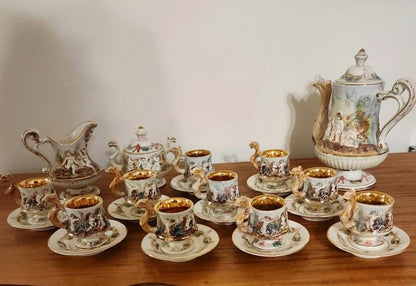 Capodimonte figural espesso set