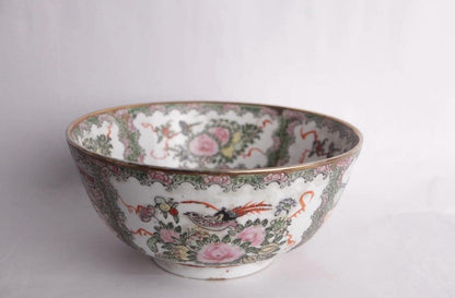 Rose Medallion Bowl Famille Rose Asian import 9 inches wide perfect decor item