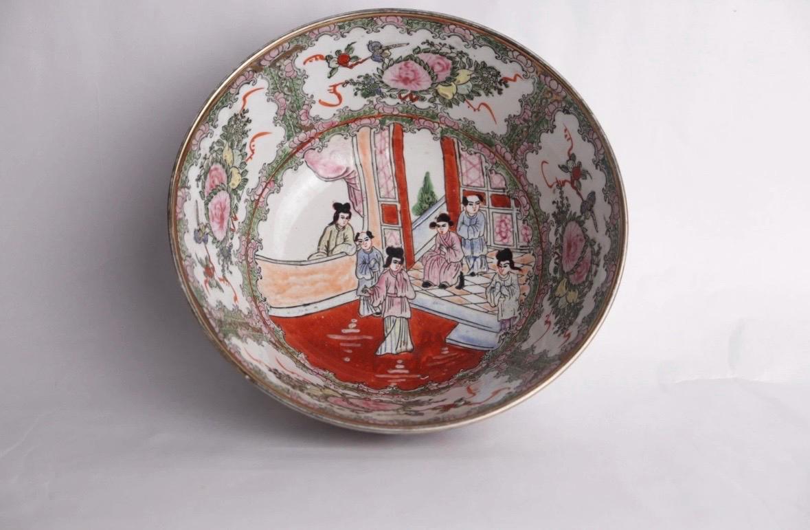 Rose Medallion Bowl Famille Rose Asian import 9 inches wide perfect decor item