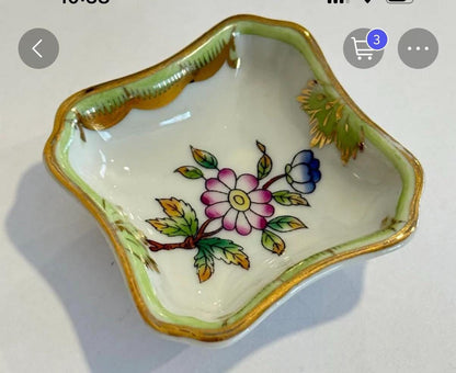 Herend Queen Victoria trinket dish , ring dish Butter pat