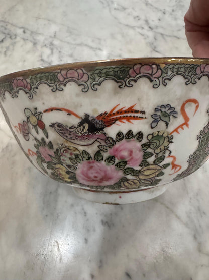 Rose Medallion Bowl Famille Rose Asian import 9 inches wide perfect decor item