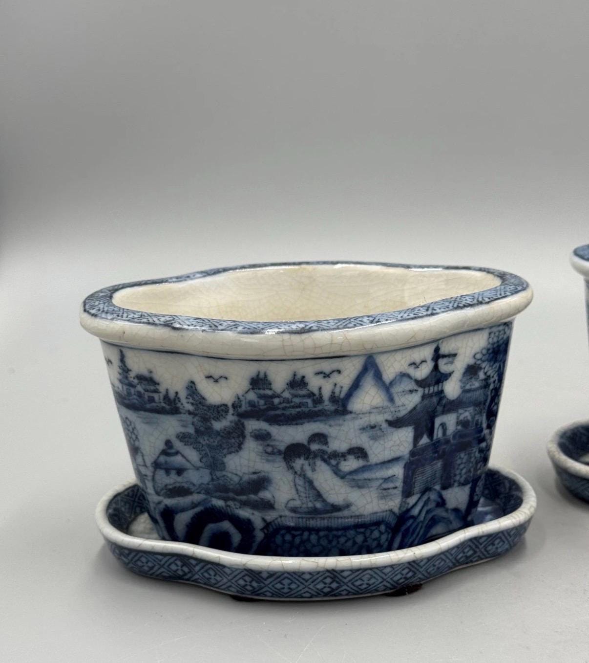 United Wilson JUWC Blue white planter with drip plate Staffordshire printed planter cache pot JUWC jardinare 2 available