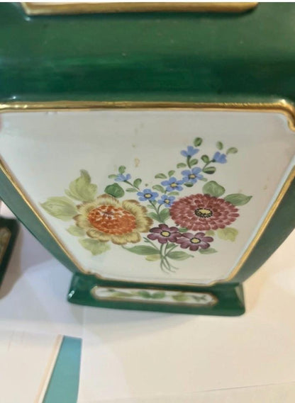 Chelsea House Lidded Vases Lidded Urns Pair of vases Foo Dig finial port royal Chelsea house