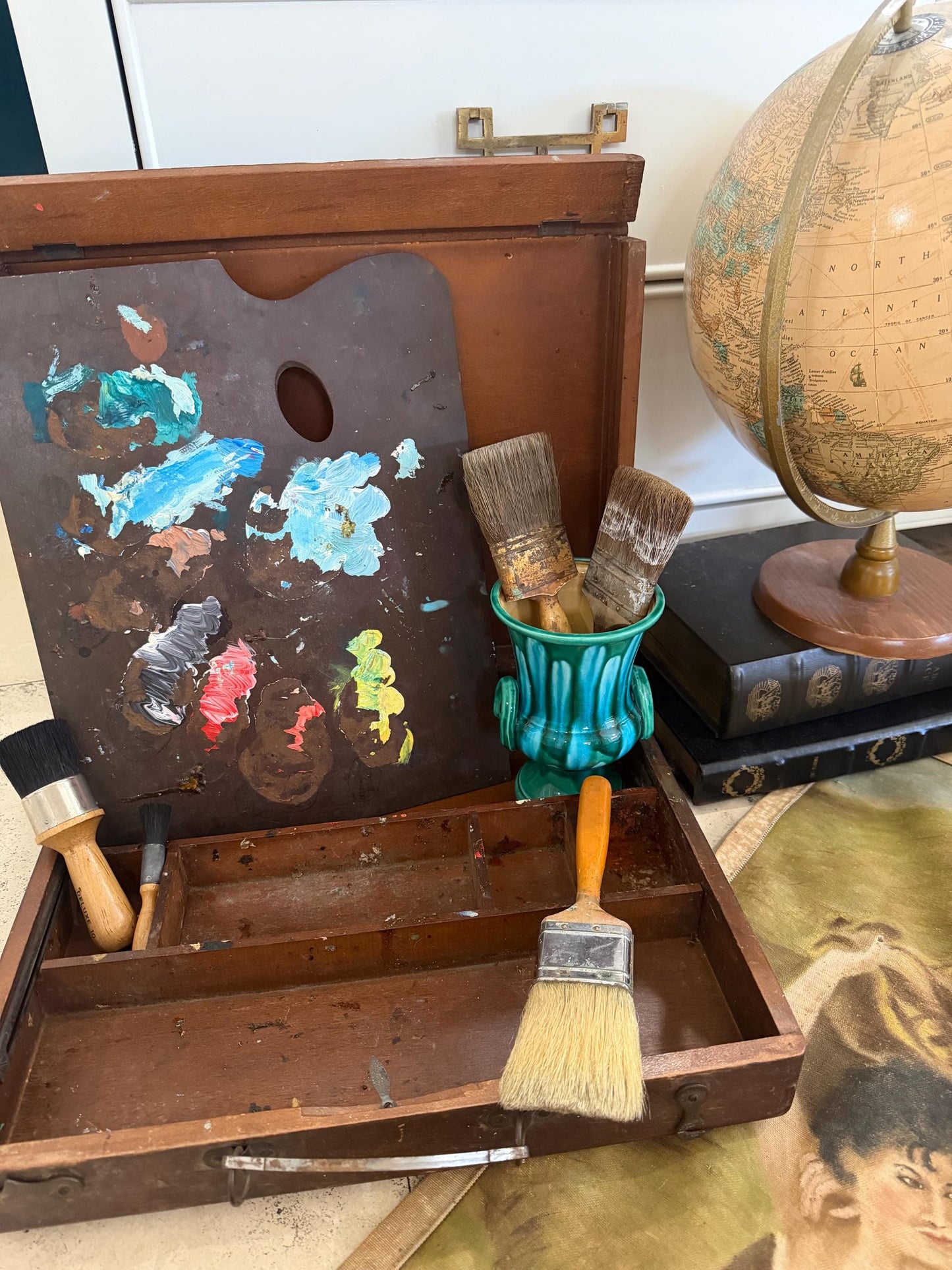 vintage painter box with Pallet
