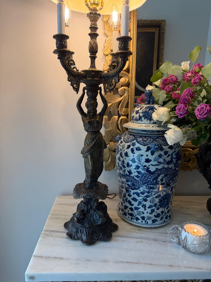 neoclassical lamp