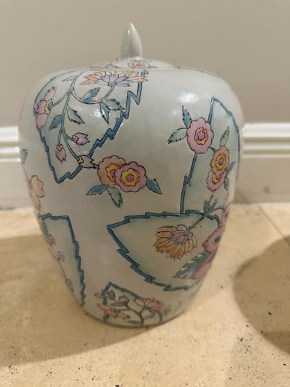 Vintage Chinese Porcelain Ginger Jar with Lid, Pastel Floral Chinoiserie Vase, Pink Blue Asian Décor, Decorative Temple Jar