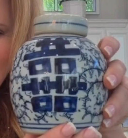 Double happiness ginger jar Blue White Gsnger jar blue white collection jar