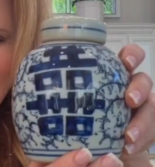 Double happiness ginger jar Blue White Gsnger jar blue white collection jar