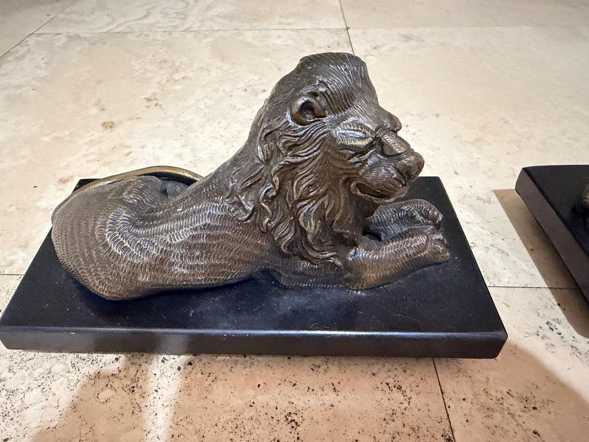 Bombay Company Lion Sculptures, Pair of Heavy Bronze-Tone Reclining Lions on Black Bases, Traditional Library Mantel Decor