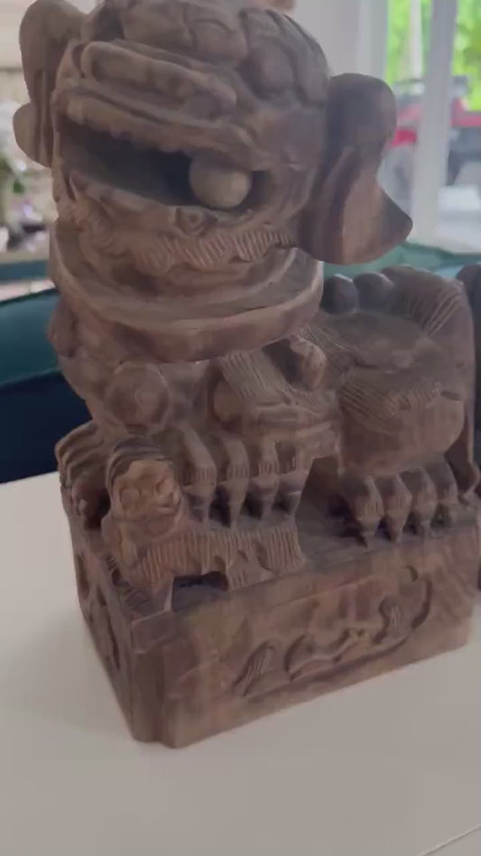 Foo Dogs Carved vintage wood Unique old Foo dogs Shi Shi Lion Pair