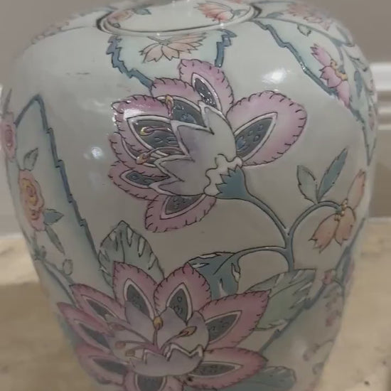Vintage Chinese Porcelain Ginger Jar with Lid, Pastel Floral Chinoiserie Vase, Pink Blue Asian Décor, Decorative Temple Jar