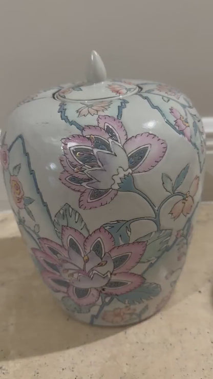 Vintage Chinese Porcelain Ginger Jar with Lid, Pastel Floral Chinoiserie Vase, Pink Blue Asian Décor, Decorative Temple Jar