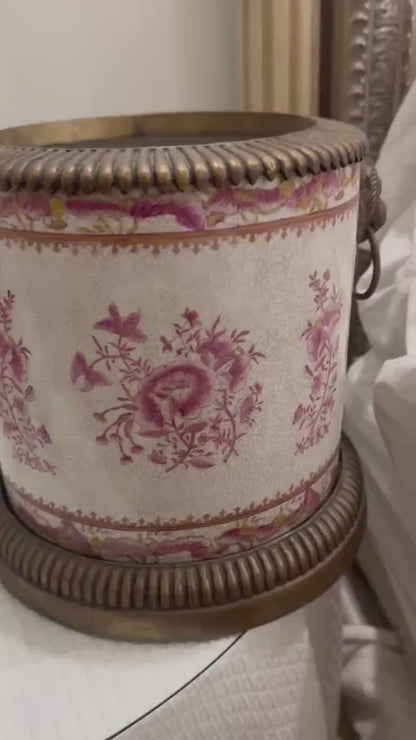 Wong Lee pink cache pot with lion handles